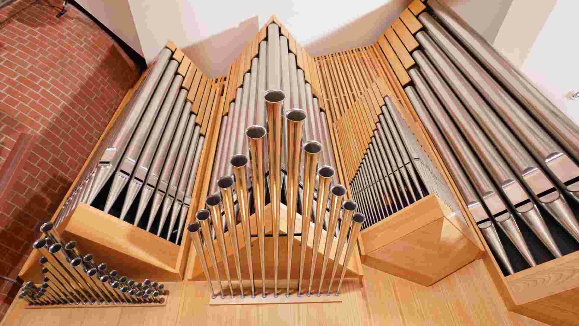 Orgel im Konzertsaal der Hochschule für Musik Freiburg