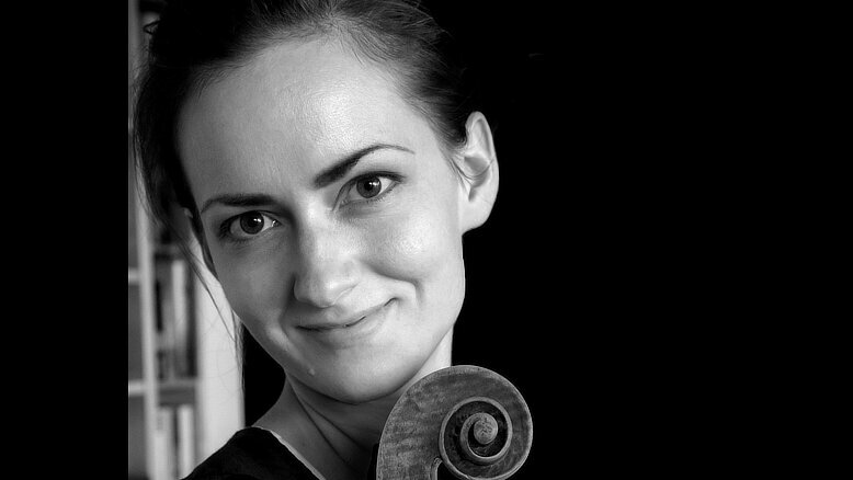 Portrait der Cellistin Judith Wagner