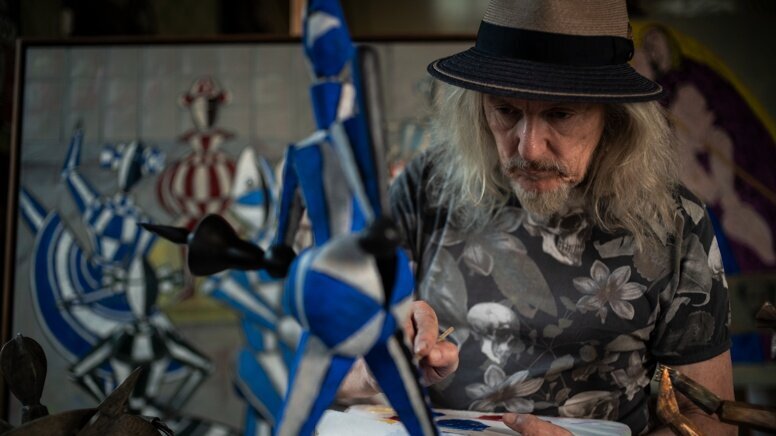 Wolfgang Beltracchi arbeitet in seinem Atelier an einer Skulptur