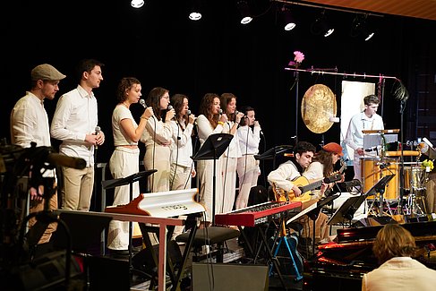 Jazz/Pop-Ensembles auf der Bühne