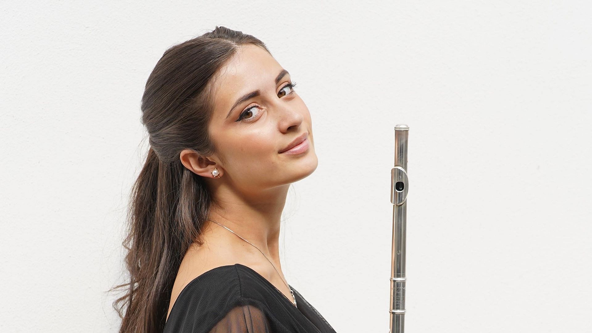 Elena Bertoli mit Querflöte