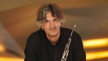 Dominik Wollenweber mit seiner Oboe